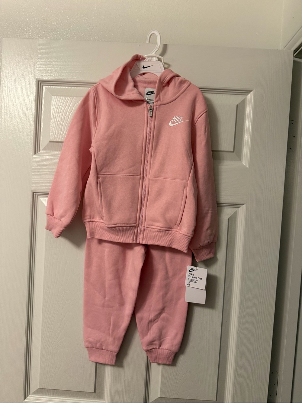 Nike Girls Pink 2 Piece Hoodie Jogger Tracksuit Set 4T NWT